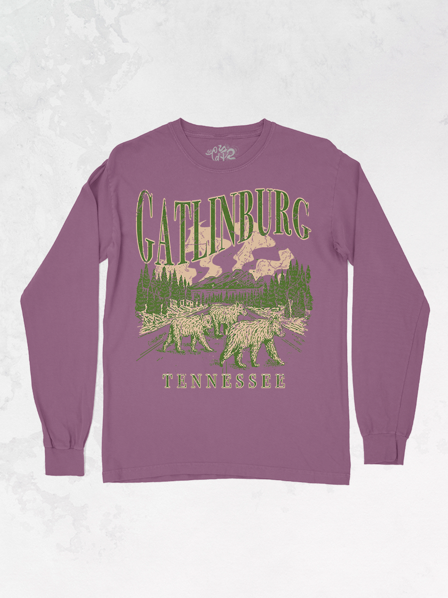 Underground Original Design: Gatlinburg Tennessee Oversized Long Sleeve T-Shirt